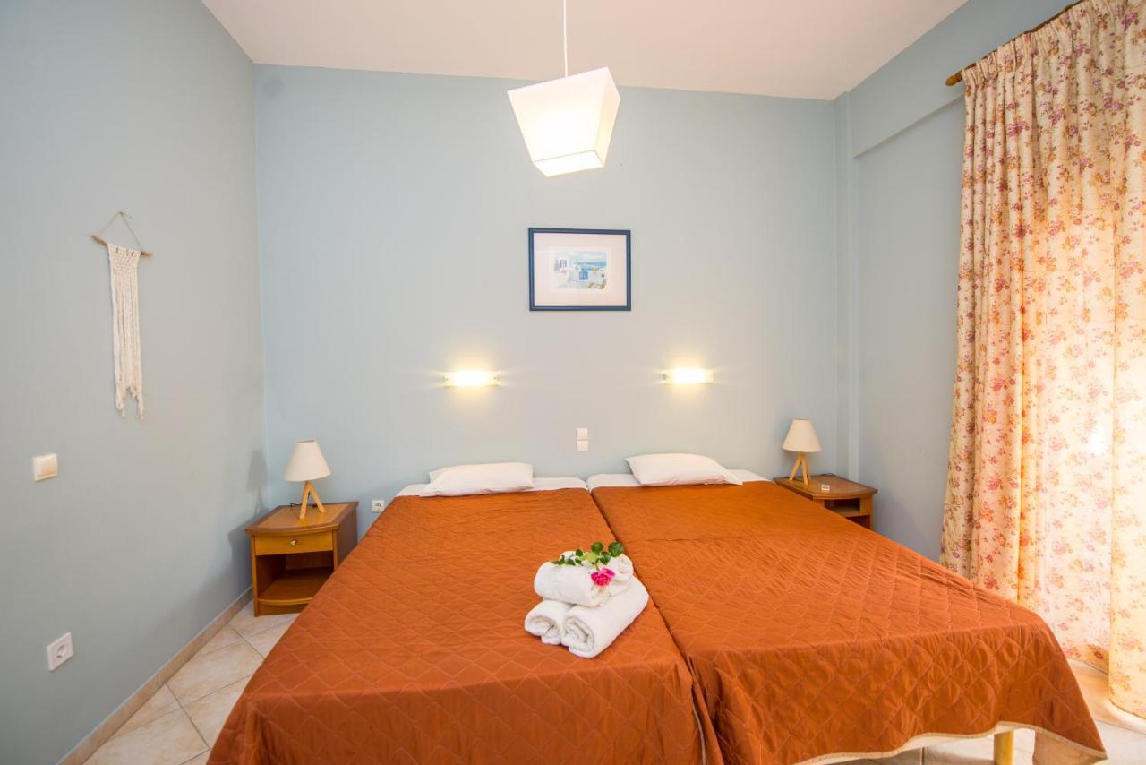Kogeros Apartment Agios Georgios Pagon Exterior photo